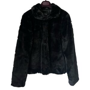 CiSiono Black Size Small Faux Fur Short Jacket